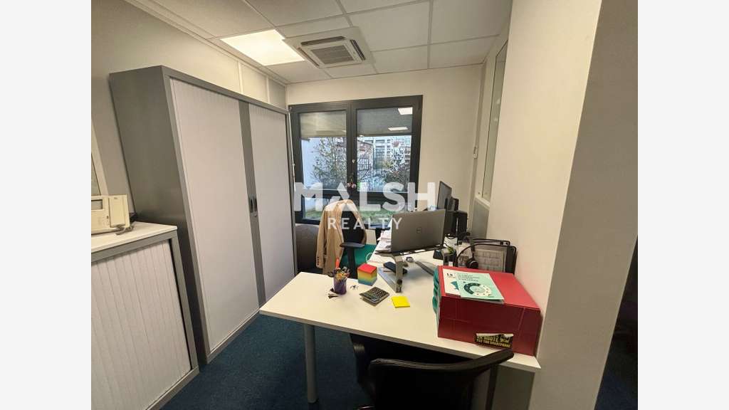 A louer bureaux 135m² 2 parkings Lyon 7e
