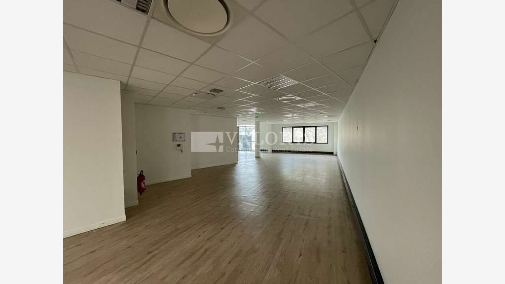 Bureaux 456m² divisibles à louer à Lyon 7e