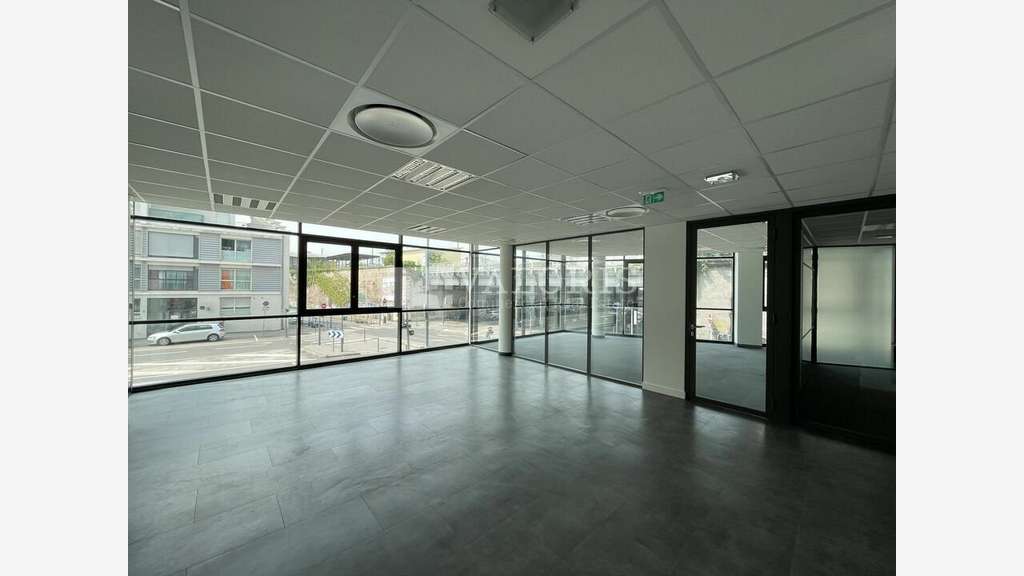 Bureaux 456m² divisibles à louer à Lyon 7e
