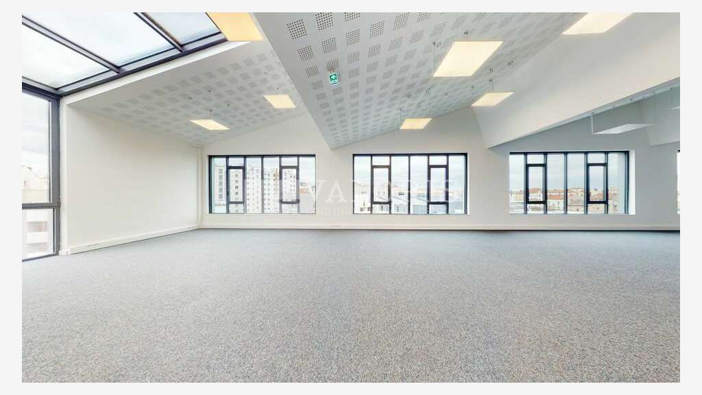 Bureaux 339m² à louer Lyon 7ème 