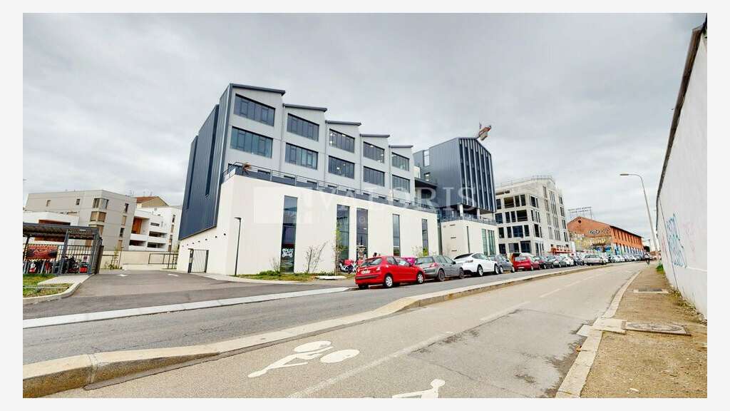 Bureaux 339m² à louer Lyon 7ème 