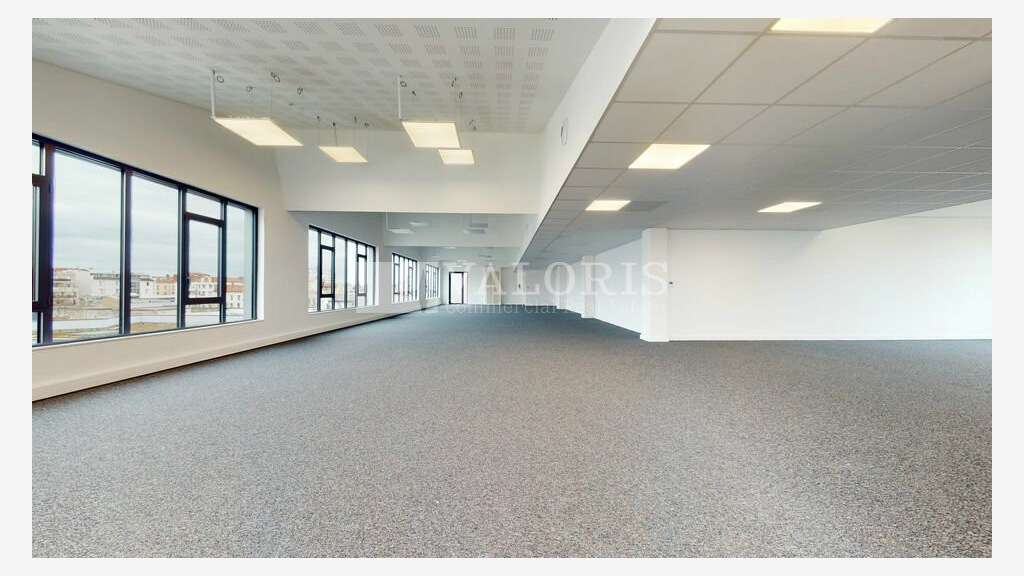 Bureaux 339m² à louer Lyon 7ème 