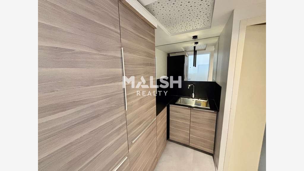 BUREAUX 78 m² - LYON 7 - À LOUER