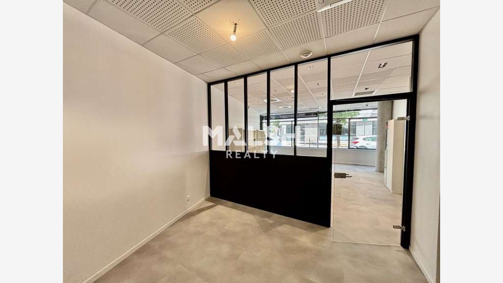 BUREAUX 78 m² - LYON 7 - À LOUER