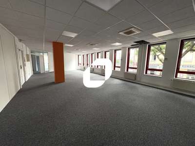 A louer Bureaux 2130m² Lyon