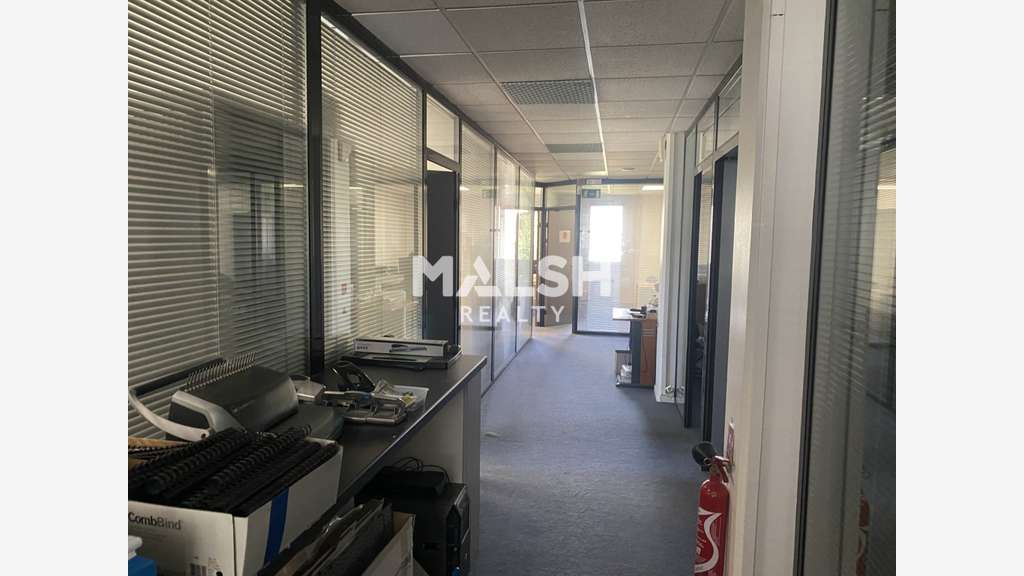 A louer bureaux 220m² à Lyon 7e Gerland