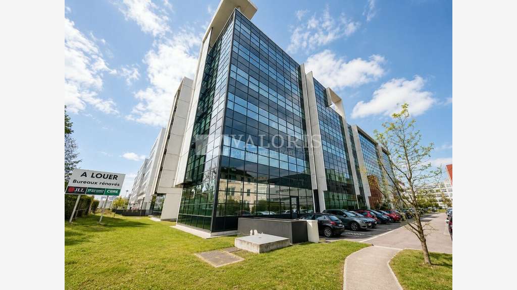 Bureaux neufs lumineux à louer à Lyon 8e Transvaal