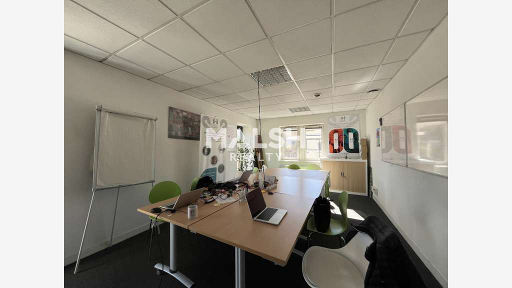 Bureaux de 150m² à louer à Lyon 9 quai de Saône