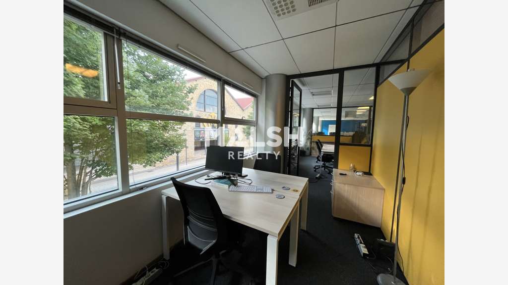 Bureaux 64m² ou 95m² à louer à Lyon 9e