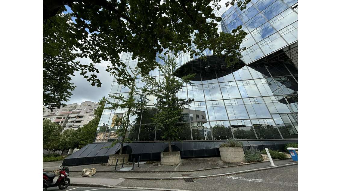 Bureaux à partir de 400m² à louer à Lyon 9e