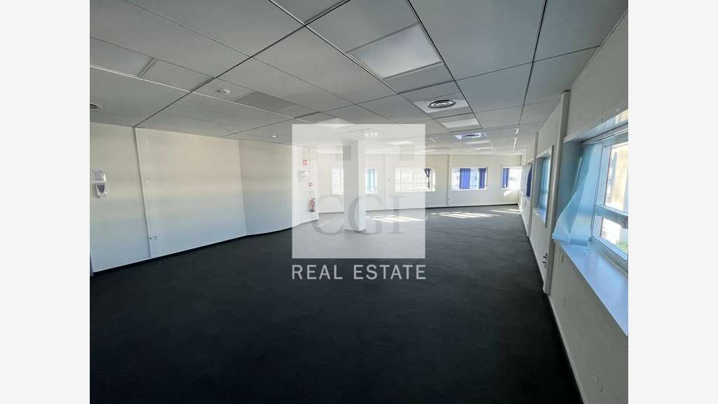 Bureaux à partir de 400m² à louer à Lyon 9e