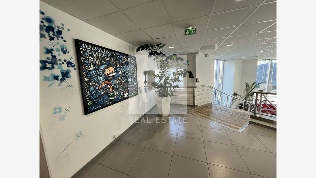 Bureaux à partir de 400m² à louer à Lyon 9e