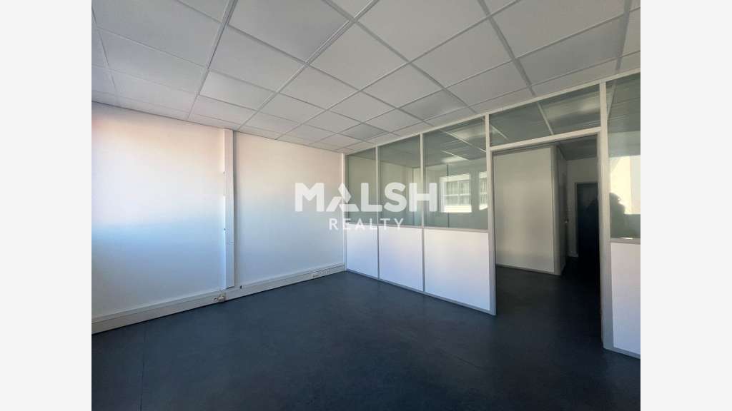 A louer bureaux 148m² divisibles  à Lyon 9e