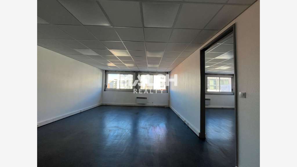 A louer bureaux 148m² divisibles  à Lyon 9e