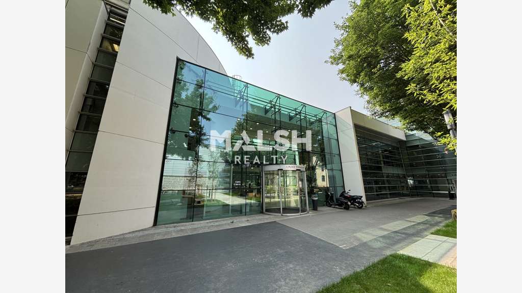 Bureaux 192m² à louer parc tertiaire à Lyon 9e