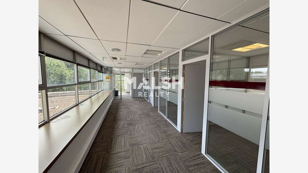Bureaux 192m² à louer parc tertiaire à Lyon 9e
