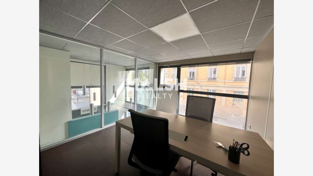 Bureaux à louer 168m² Lyon 9e Bords de Saône