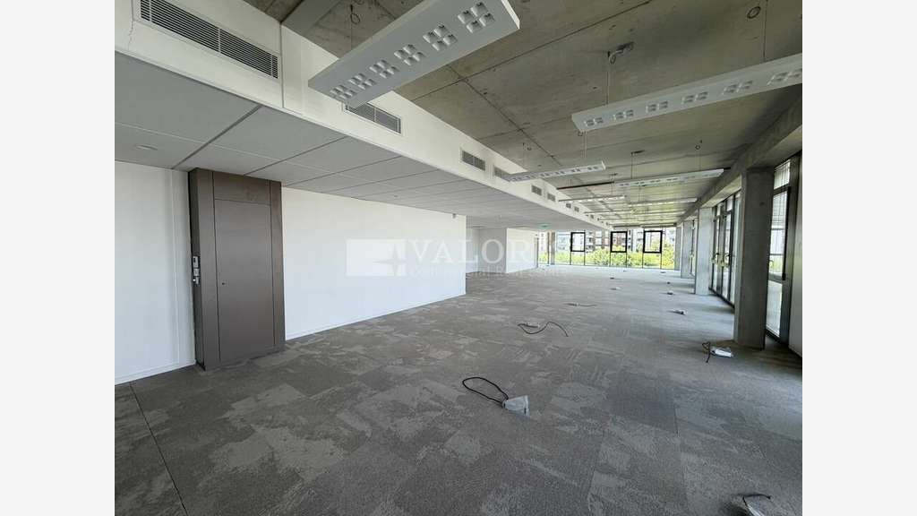 Bureaux de 227m² à louer à Lyon 69009