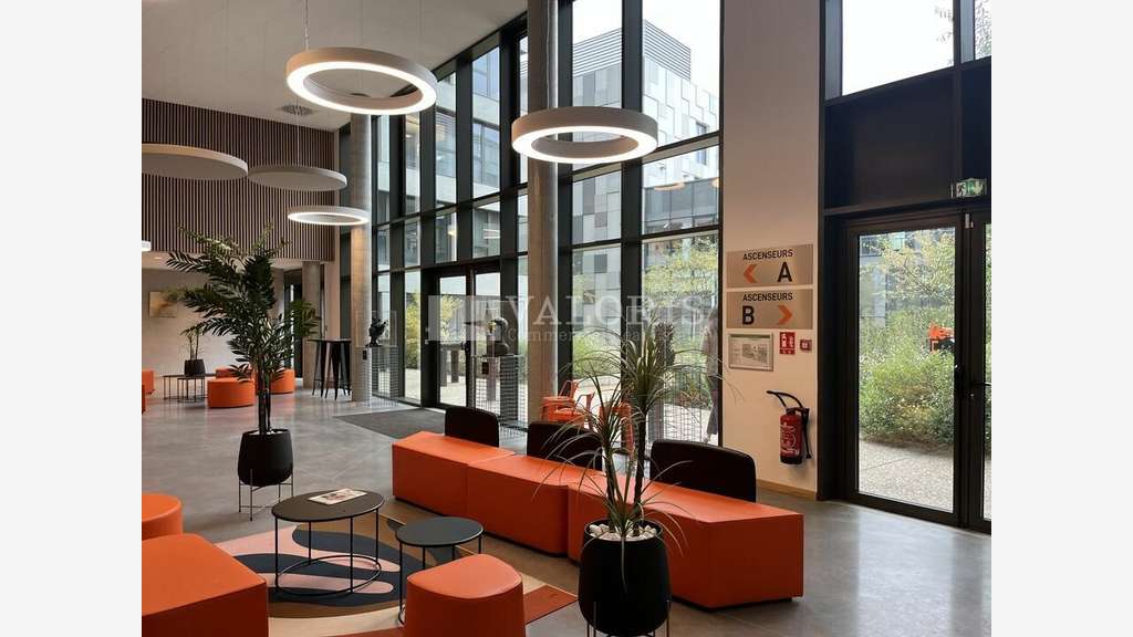 A louer bureaux proche quais de Saône.