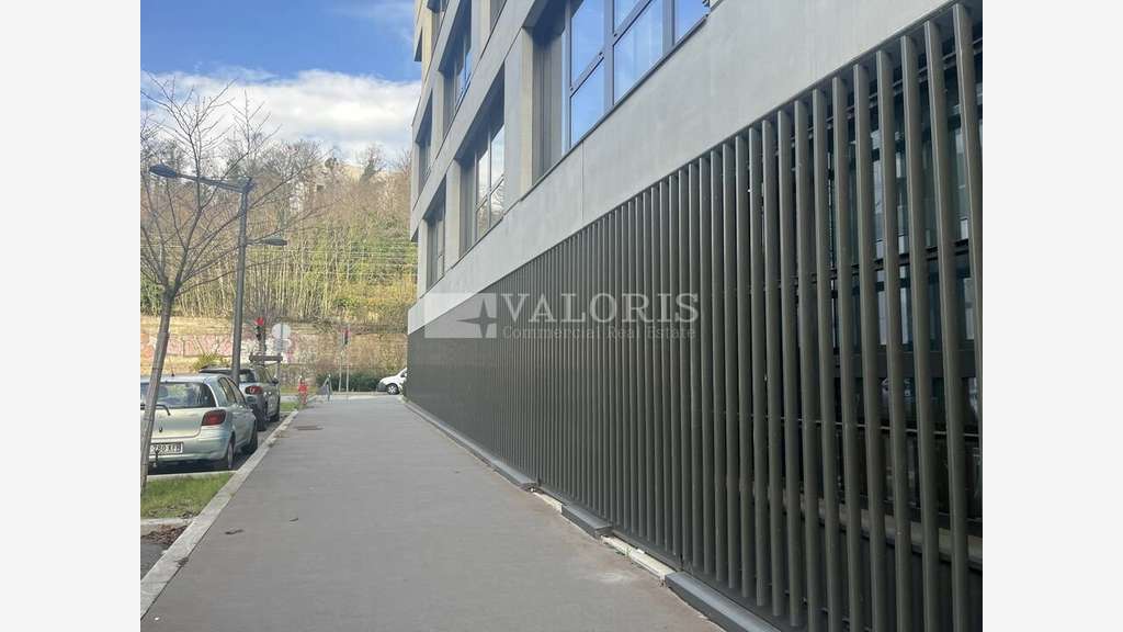 A louer bureaux proche quais de Saône.