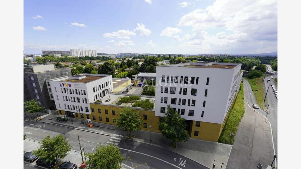 Bureaux récents à louer Lyon 9e proche A6 Techlid