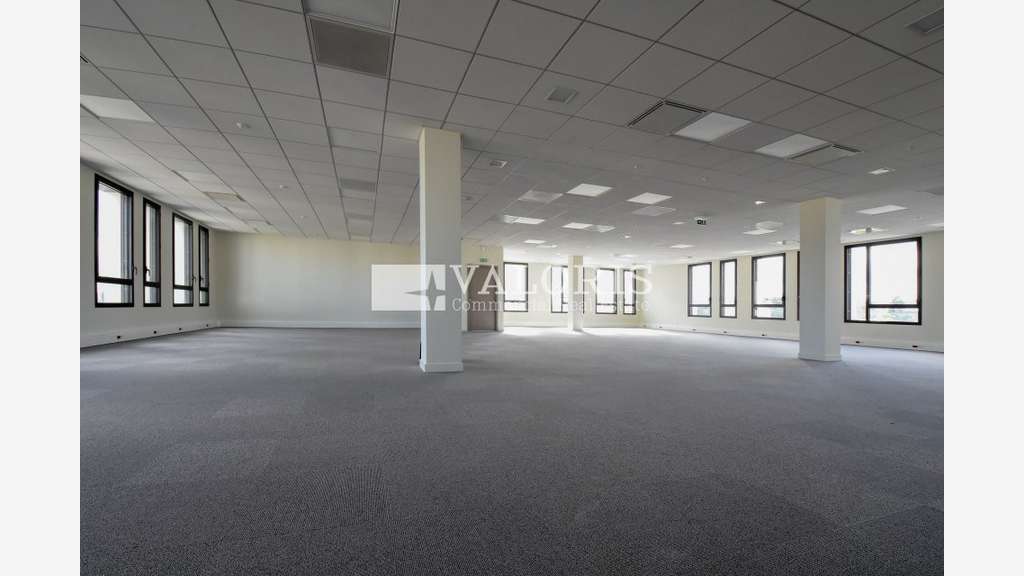 Bureaux récents à louer Lyon 9e proche A6 Techlid