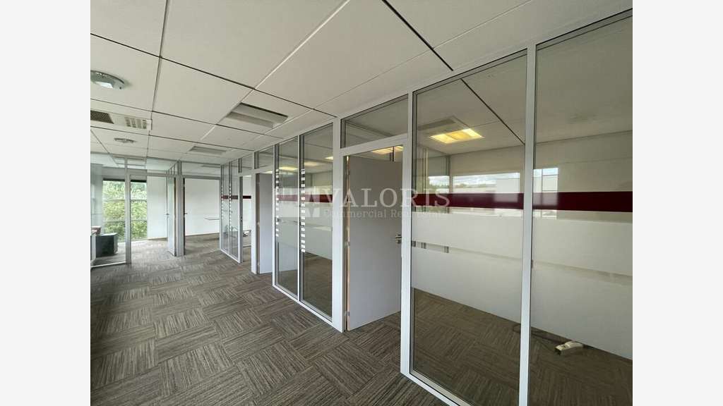 Bureaux 193m² à louer Lyon 9e Vaise