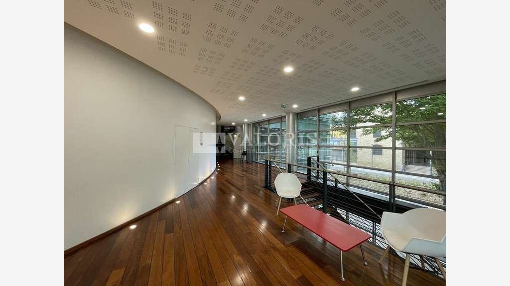 Bureaux 193m² à louer Lyon 9e Vaise