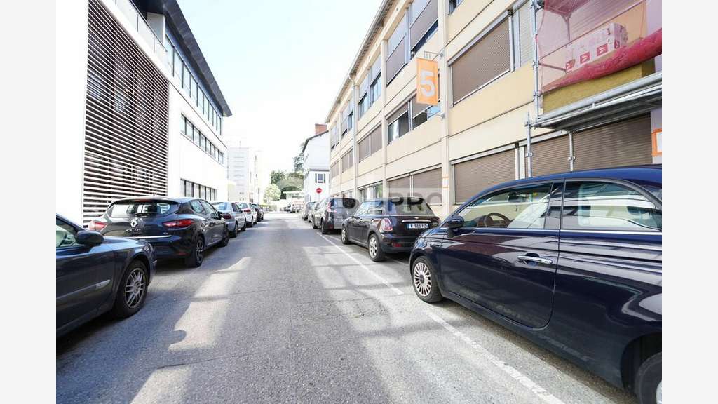 BUREAUX A LOUER - 50 m² - LYON 9