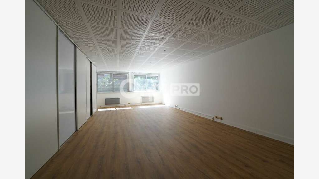 BUREAUX A LOUER - 50 m² - LYON 9