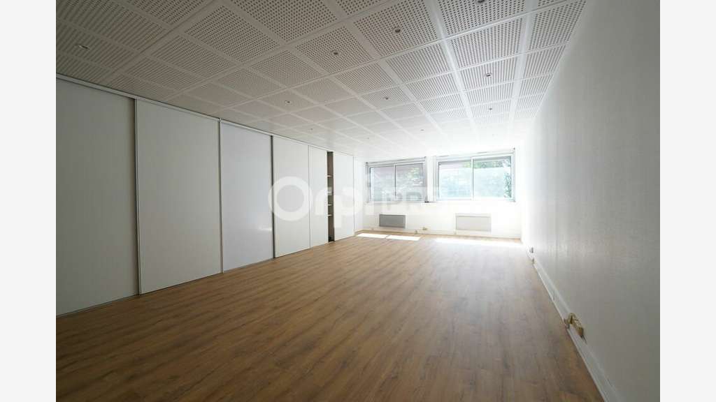 BUREAUX A LOUER - 50 m² - LYON 9