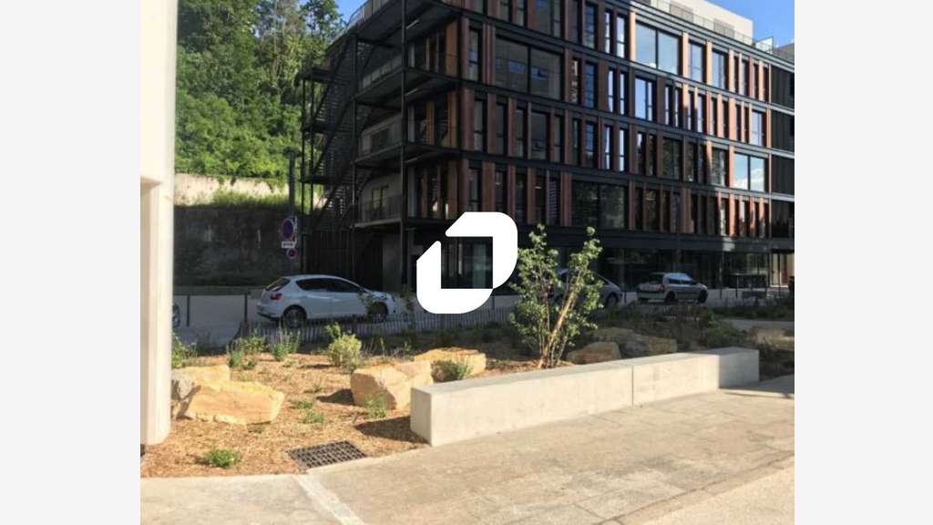 A louer bureaux de 1989m² à Lyon Vaise St Pierre