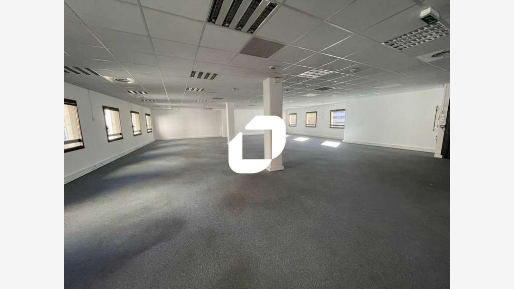 A louer Bureaux 1180m² Lyon