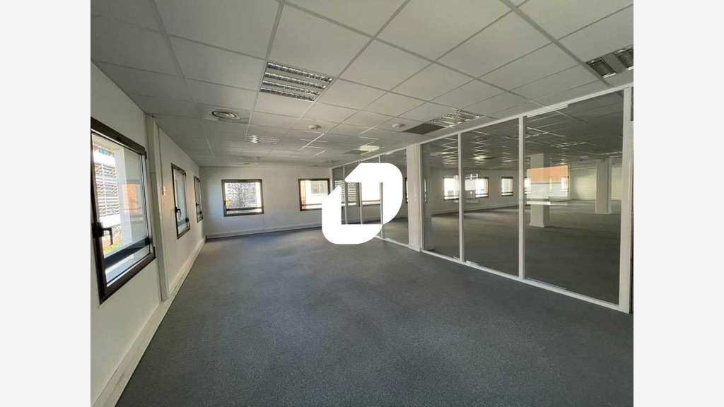 A louer Bureaux 1180m² Lyon