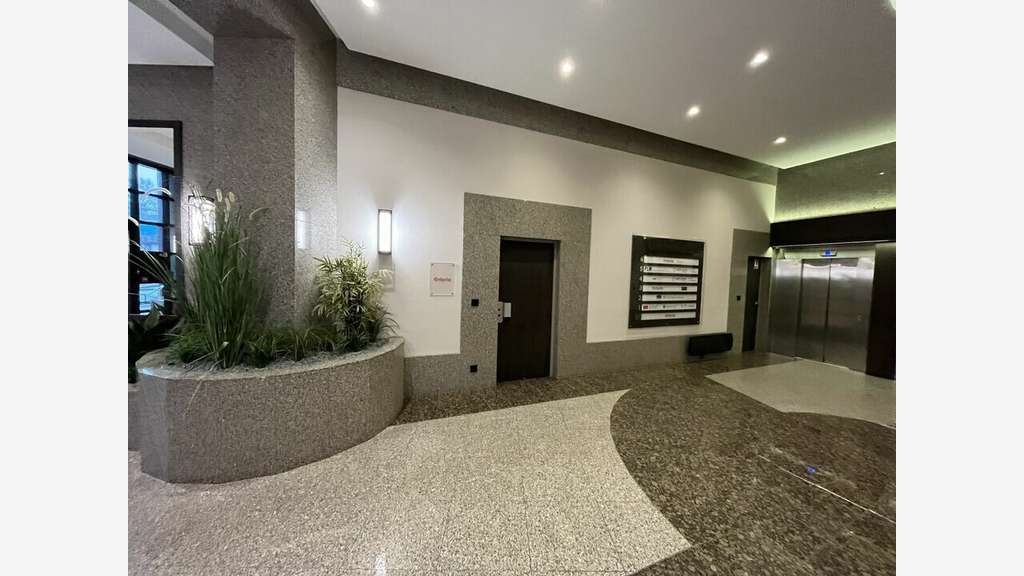 A louer bureaux 375m² à Lyon 9e Quais de Saône