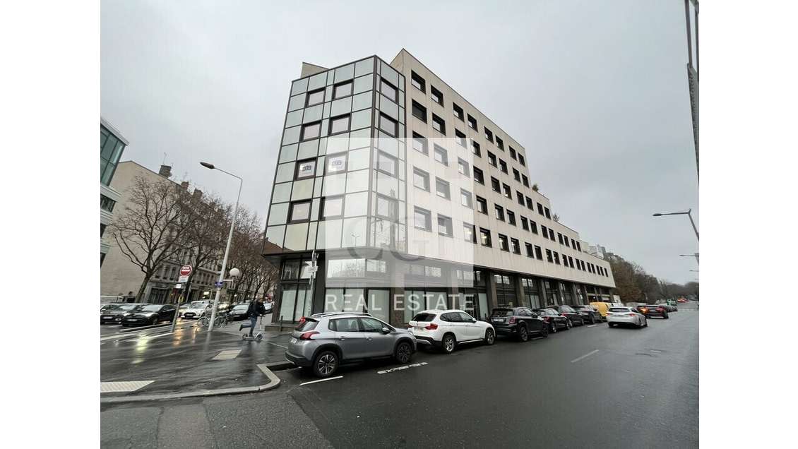 A louer bureaux 375m² à Lyon 9e Quais de Saône