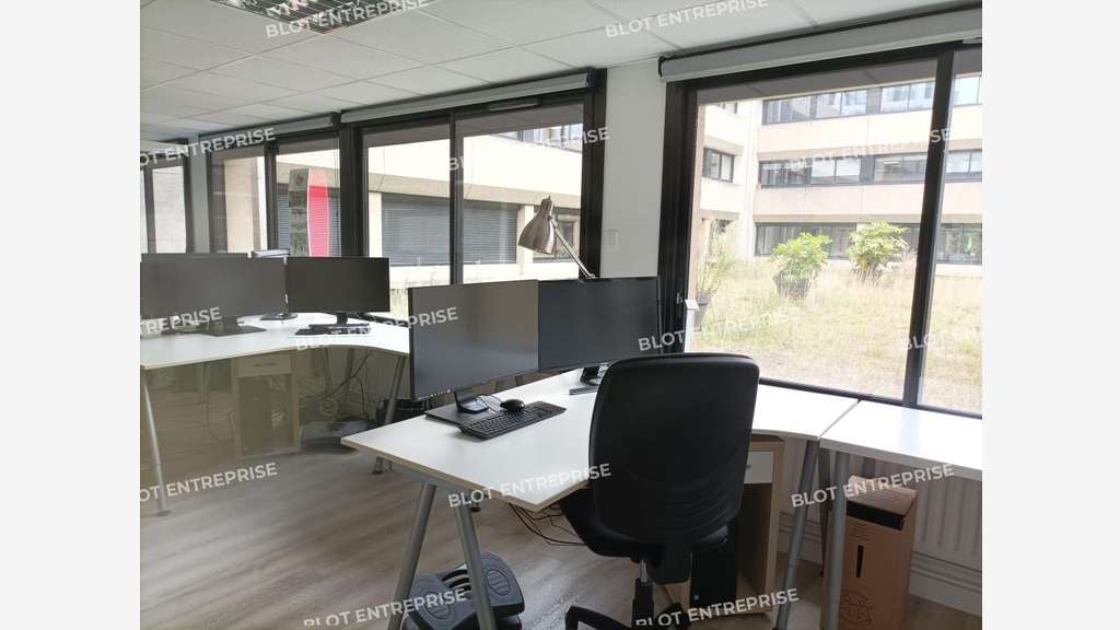 A louer bureaux 220m² PMR à Nantes Beaulieu