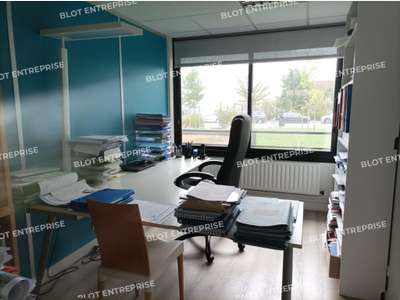 A louer bureaux 220m² PMR à Nantes Beaulieu