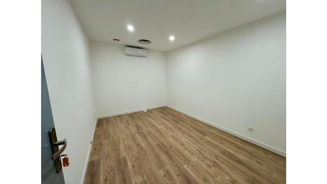 Espace de stockage ou Bureau À Louer