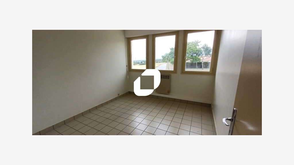 A louer Bureaux 75m² Magnanville