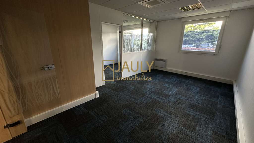 A louer bureaux 184m² proche TGV Magny-le-Hongre