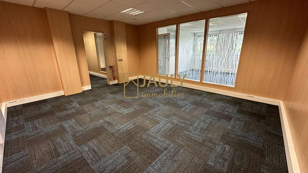 A louer bureaux 184m² proche TGV Magny-le-Hongre