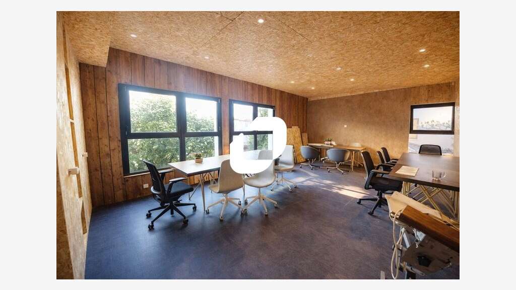 A louer Bureaux 40m² Magny les hameaux