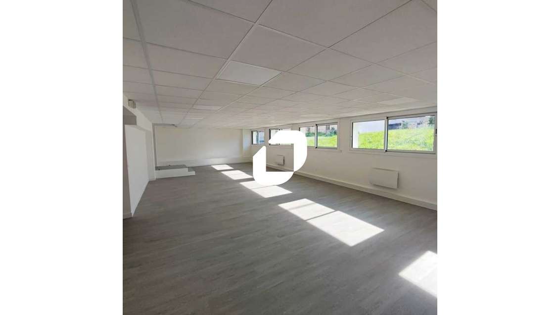 A louer Bureaux 200m² Maisons alfort