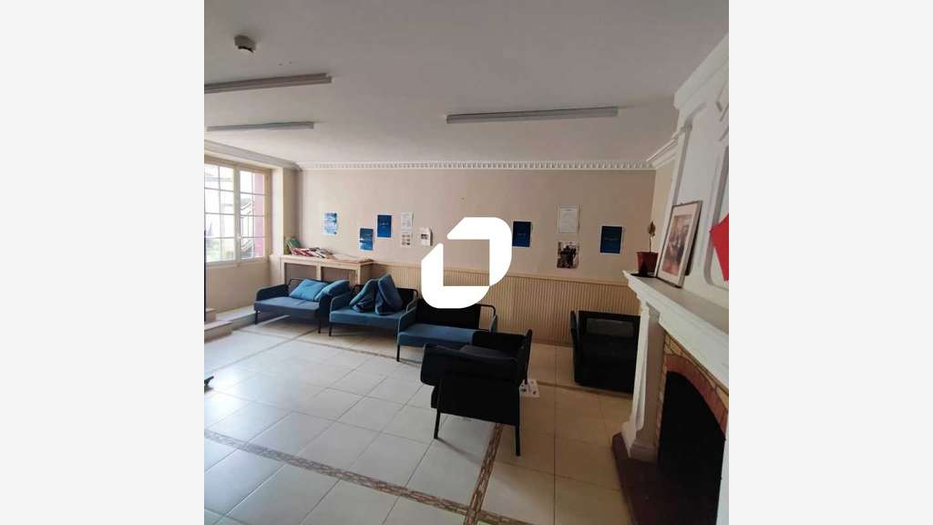 A louer Bureaux 1030m² Mandres les roses