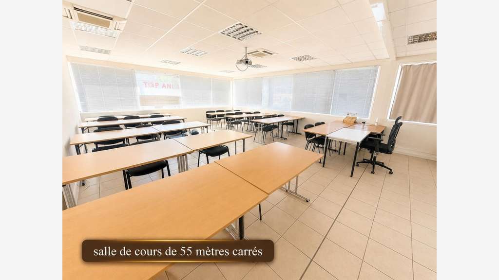 Vaste plateau professionnel 360m² à Manosque