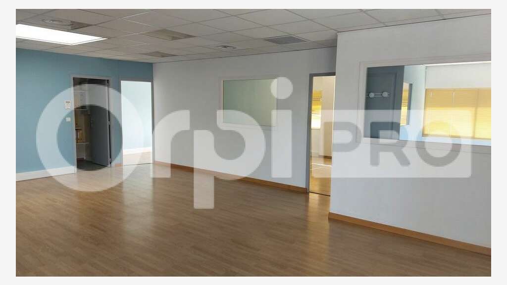 Bureaux à louer stratégiquement situé à Manosque 