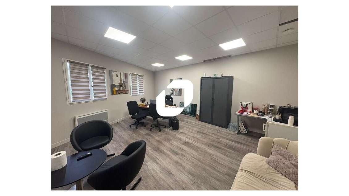A louer Bureaux 65m² Mantes la ville