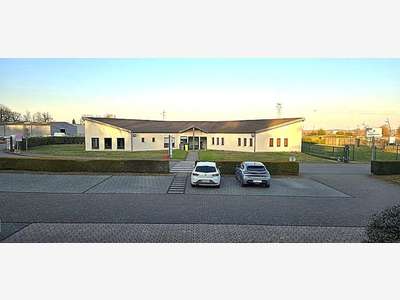Local professionnel 120m² à Marange Silvange 