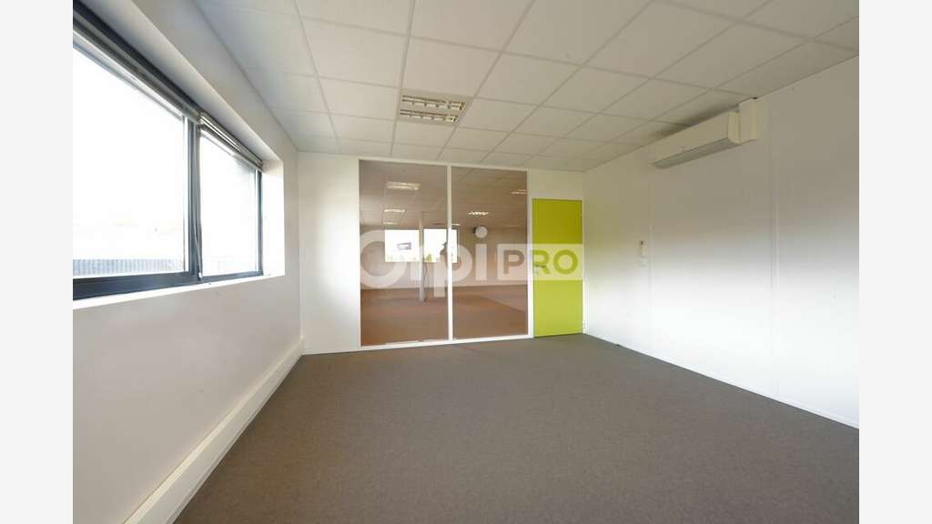 Bâtiment mixte 1000m² à louer Marcilly-d'Azergues